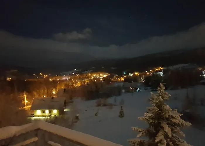 Vera Zakopianska 22 C M10 شقة *